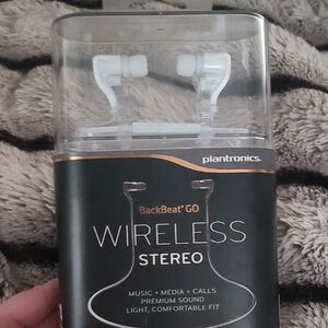 Plantronics BackBeat GO Wireless Stereo Earbud Headphones - White